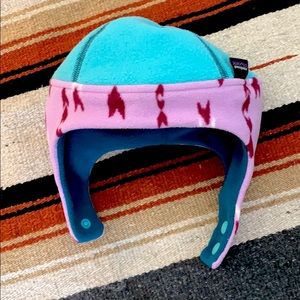 Patagonia winter hat // size 6-12 mos